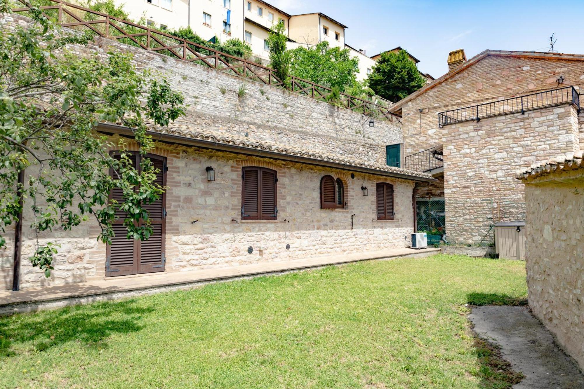 Rustic House, Con Patio E Giardino, Assisi Centro Villa Exterior foto